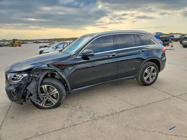 W1N0G8DB0MF975339 2021 MERCEDES-BENZ GLC - Image 1