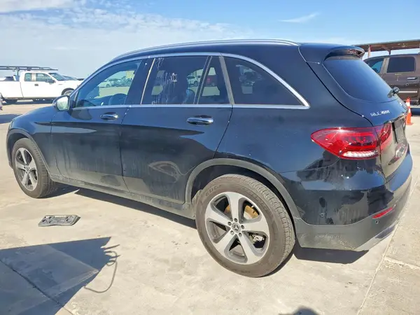 W1N0G8DB0MV274418 2021 MERCEDES-BENZ GLC - Image 2