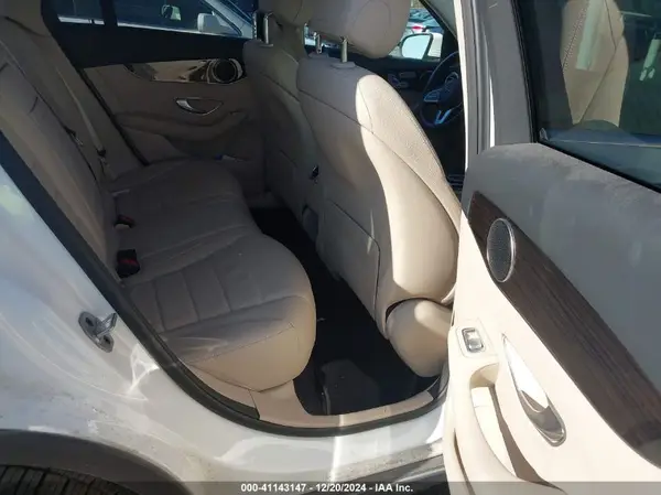 W1N0G8DB0NV333503 2022 MERCEDES-BENZ GLC - Image 8