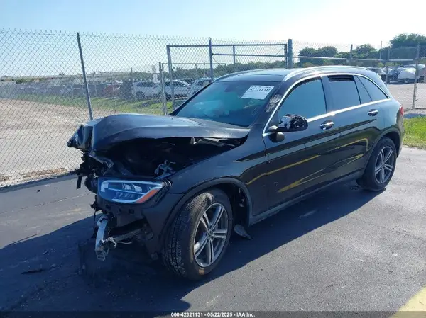 W1N0G8DB1LF791414 2020 MERCEDES-BENZ GLC - Image 2