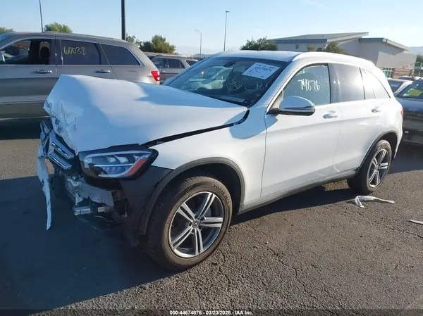 W1N0G8DB1LF846119 2020 MERCEDES-BENZ GLC - Image 2