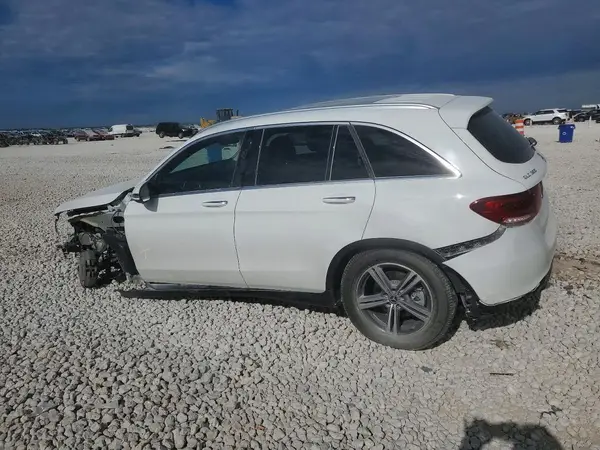 W1N0G8DB1LF857038 2020 MERCEDES-BENZ GLC - Image 2