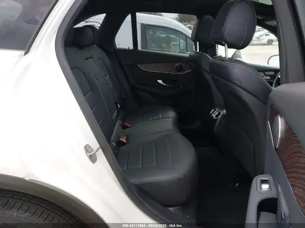 W1N0G8DB1MF867859 2021 MERCEDES-BENZ GLC - Image 8