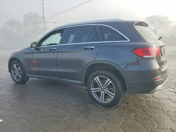 W1N0G8DB1MF868297 2021 MERCEDES-BENZ GLC - Image 2