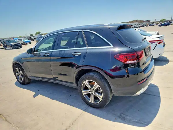 W1N0G8DB1MF927462 2021 MERCEDES-BENZ GLC - Image 2