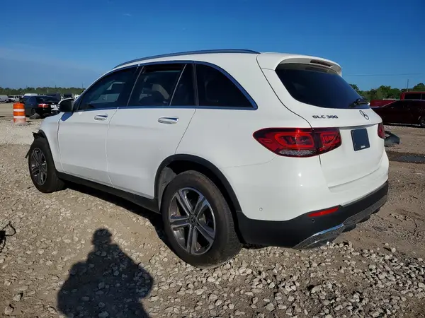 W1N0G8DB1MG008829 2021 MERCEDES-BENZ GLC - Image 2