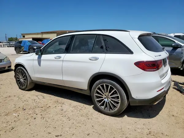 W1N0G8DB1MV276131 2021 MERCEDES-BENZ GLC - Image 2