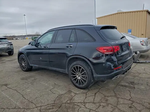 W1N0G8DB1NG059832 2022 MERCEDES-BENZ GLC - Image 2