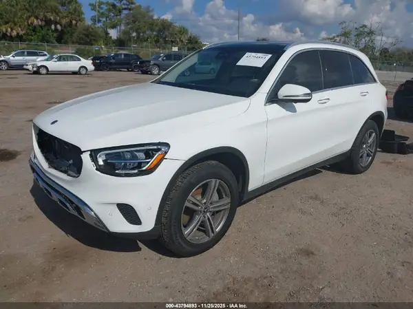 W1N0G8DB1NG080650 2022 MERCEDES-BENZ GLC - Image 2