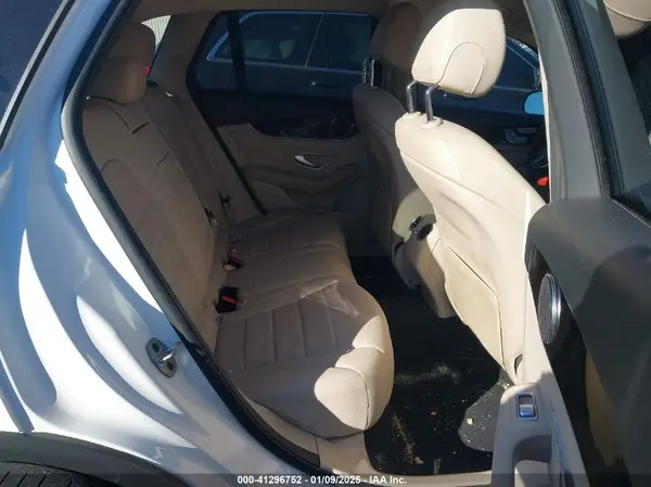W1N0G8DB1NG117535 2022 MERCEDES-BENZ GLC - Image 8