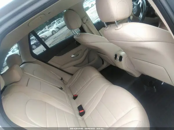 W1N0G8DB2LV262561 2020 MERCEDES-BENZ GLC - Image 8