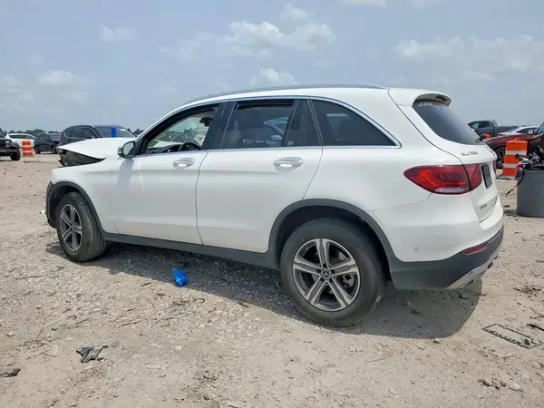 W1N0G8DB2MF900853 2021 MERCEDES-BENZ GLC - Image 2