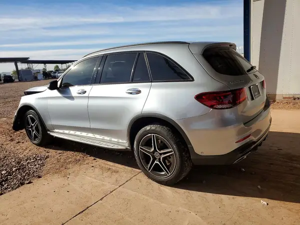 W1N0G8DB2MF950314 2021 MERCEDES-BENZ GLC - Image 2