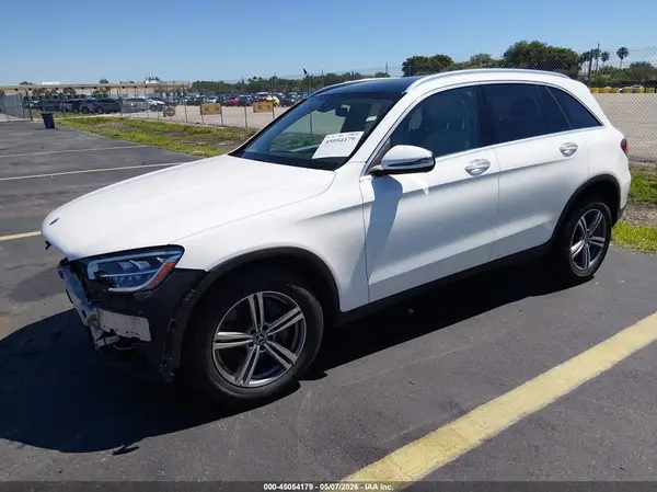 W1N0G8DB2MV263162 2021 MERCEDES-BENZ GLC - Image 2