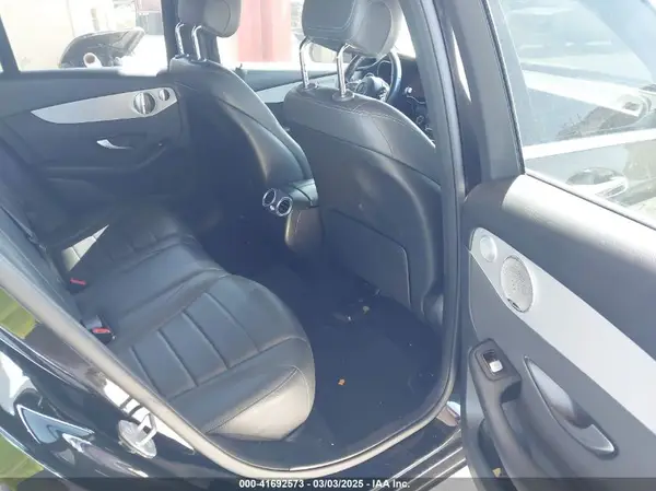 W1N0G8DB2MV268135 2021 MERCEDES-BENZ GLC - Image 8