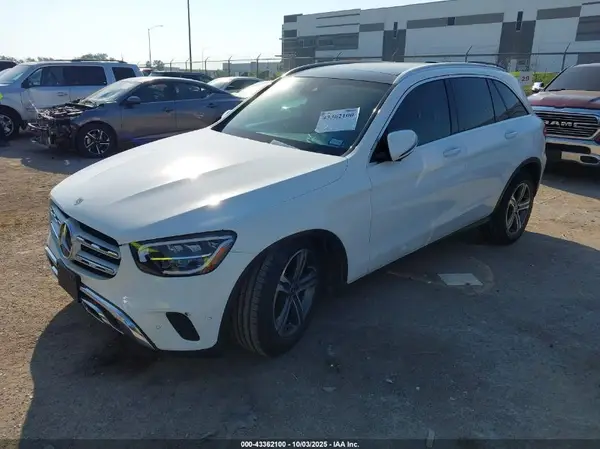 W1N0G8DB2MV283654 2021 MERCEDES-BENZ GLC - Image 2