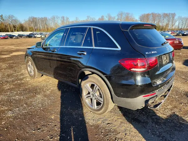 W1N0G8DB2MV306771 2021 MERCEDES-BENZ GLC - Image 2