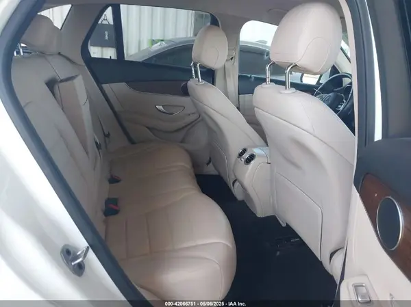 W1N0G8DB2NG100453 2022 MERCEDES-BENZ GLC - Image 8