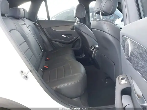 W1N0G8DB2NG109881 2022 MERCEDES-BENZ GLC - Image 8