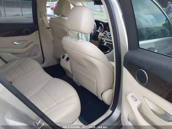 W1N0G8DB2NV333048 2022 MERCEDES-BENZ GLC - Image 8