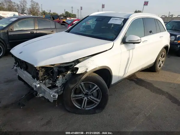W1N0G8DB2NV379303 2022 MERCEDES-BENZ GLC - Image 2