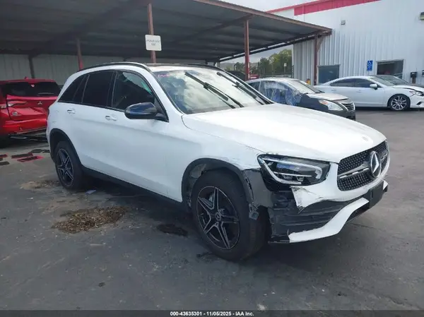 W1N0G8DB2NV394786 2022 MERCEDES-BENZ GLC - Image 1