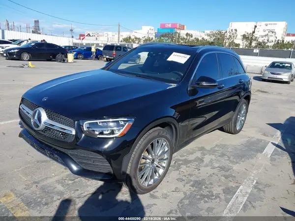 W1N0G8DB3LF756700 2020 MERCEDES-BENZ GLC - Image 2