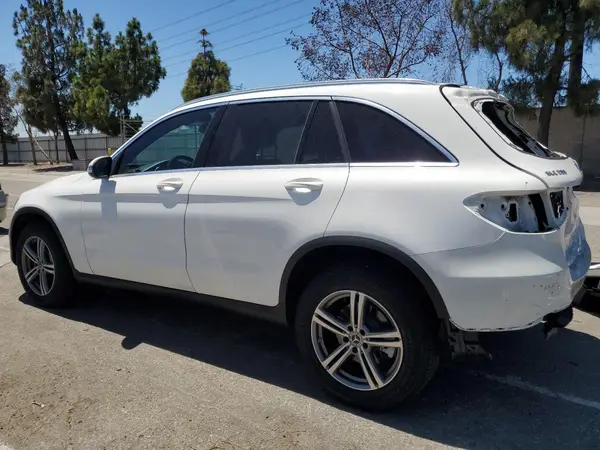 W1N0G8DB3LF759967 2020 MERCEDES-BENZ GLC - Image 2