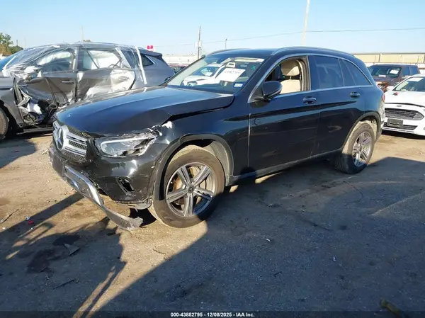 W1N0G8DB3LF768054 2020 MERCEDES-BENZ GLC - Image 2