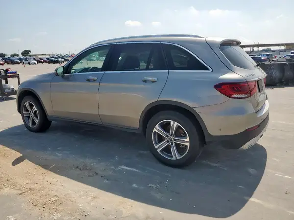 W1N0G8DB3LF780429 2020 MERCEDES-BENZ GLC - Image 2