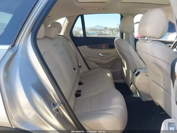 W1N0G8DB3MF997710 2021 MERCEDES-BENZ GLC - Image 8