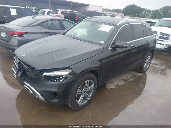 W1N0G8DB3MV266992 2021 MERCEDES-BENZ GLC - Image 2