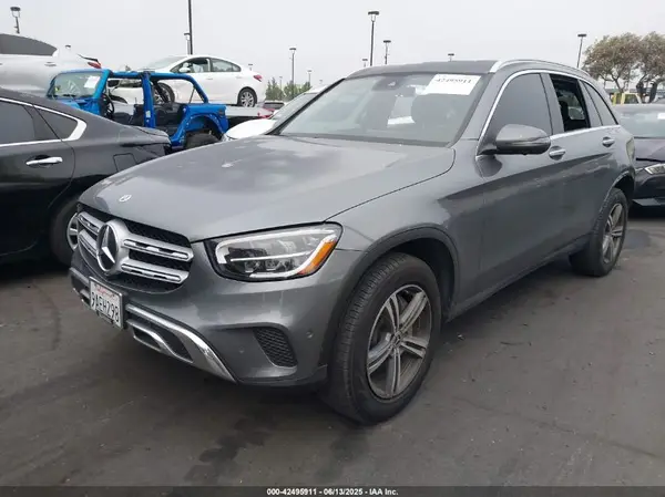 W1N0G8DB3MV323059 2021 MERCEDES-BENZ GLC - Image 2