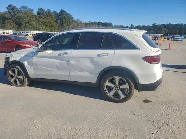 W1N0G8DB3NV351493 2022 MERCEDES-BENZ GLC - Image 2