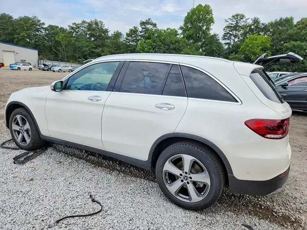 W1N0G8DB3NV369816 2022 MERCEDES-BENZ GLC - Image 2