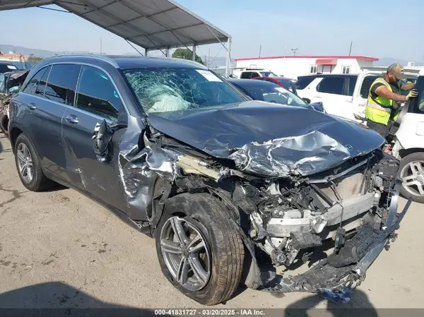 W1N0G8DB4LF802826 2020 MERCEDES-BENZ GLC - Image 1
