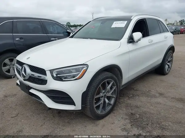 W1N0G8DB4LF863819 2020 MERCEDES-BENZ GLC - Image 2