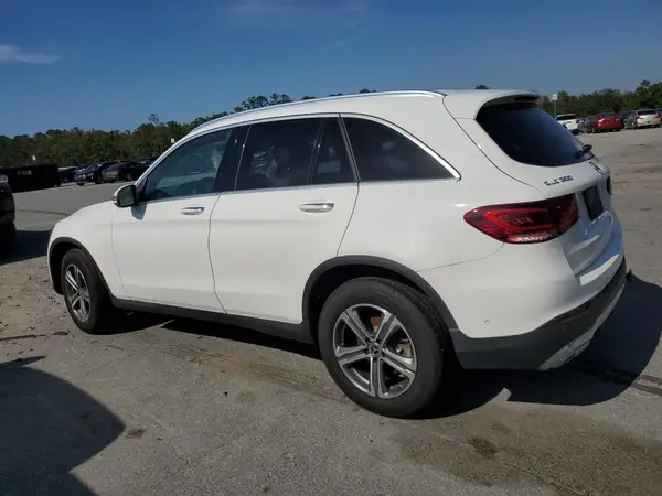 W1N0G8DB4MF938990 2021 MERCEDES-BENZ GLC - Image 2