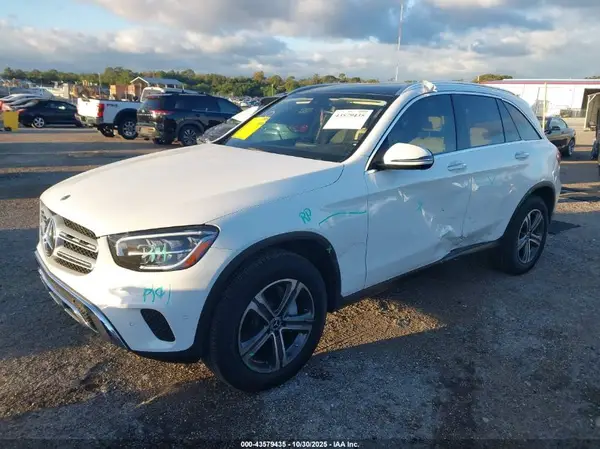 W1N0G8DB4MF961539 2021 MERCEDES-BENZ GLC - Image 2