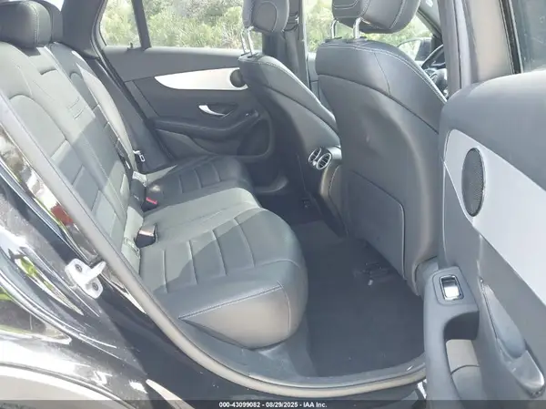 W1N0G8DB4NG080996 2022 MERCEDES-BENZ GLC - Image 8