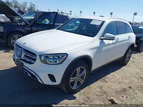 W1N0G8DB4NG087818 2022 MERCEDES-BENZ GLC - Image 2