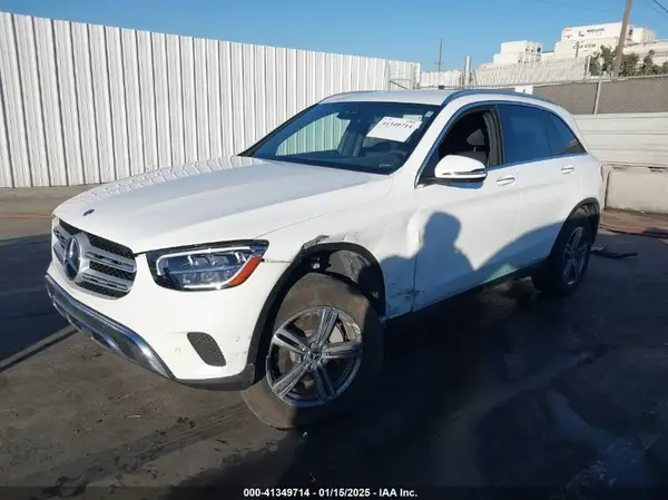 W1N0G8DB4NG106285 2022 MERCEDES-BENZ GLC - Image 2