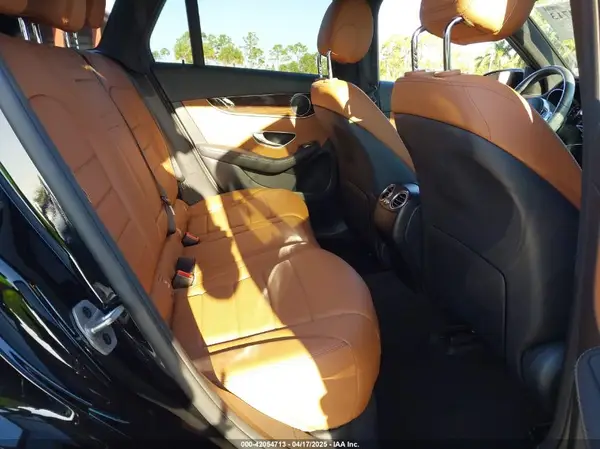 W1N0G8DB4NV325114 2022 MERCEDES-BENZ GLC - Image 8