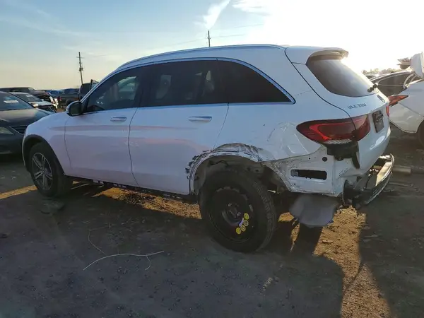 W1N0G8DB4NV348795 2022 MERCEDES-BENZ GLC - Image 2