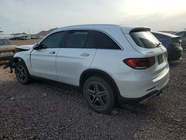 W1N0G8DB4NV379173 2022 MERCEDES-BENZ GLC - Image 2