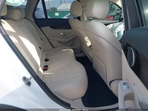 W1N0G8DB4NV395227 2022 MERCEDES-BENZ GLC - Image 8