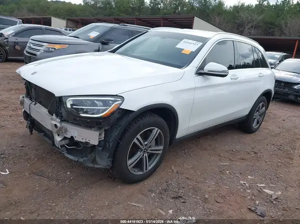 W1N0G8DB5LF784322 2020 MERCEDES-BENZ GLC - Image 2