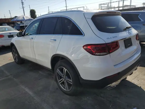W1N0G8DB5LF801023 2020 MERCEDES-BENZ GLC - Image 2