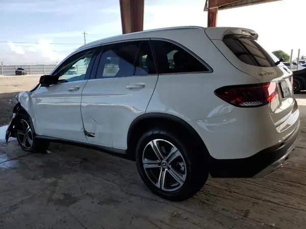 W1N0G8DB5LF843420 2020 MERCEDES-BENZ GLC - Image 2
