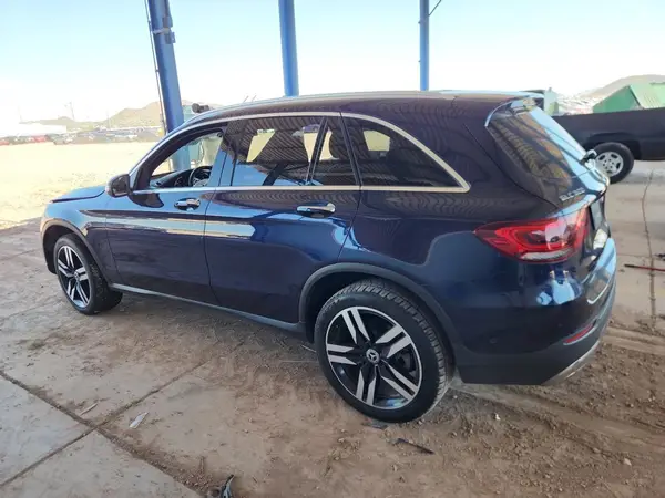 W1N0G8DB5MF885541 2021 MERCEDES-BENZ GLC - Image 2